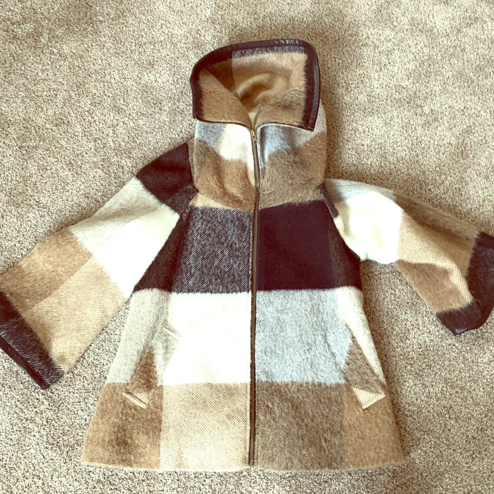 Nine West size 4 snood winter jacket